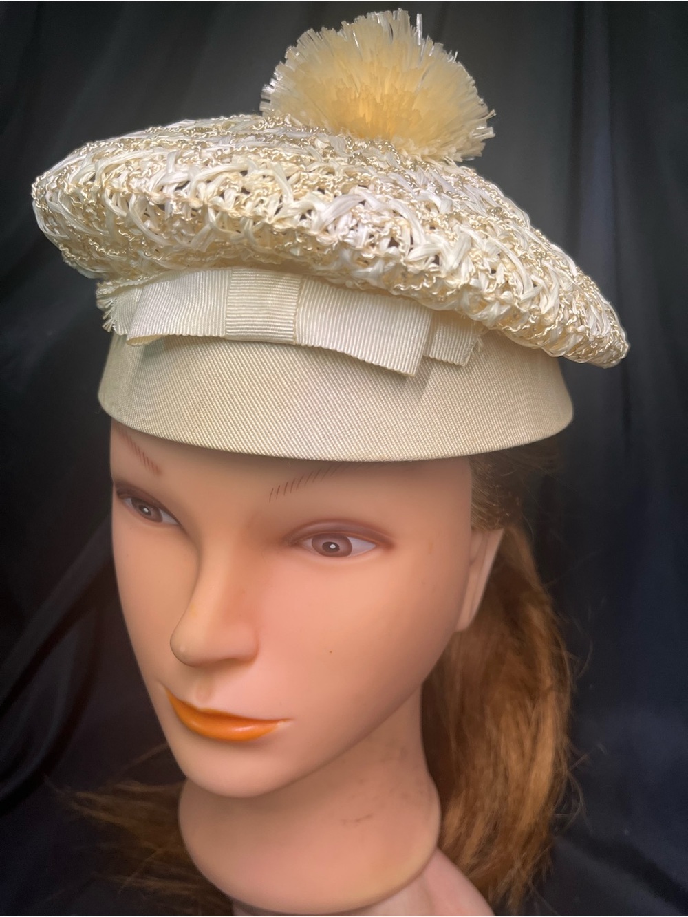 Vintage 60s Beige Woven Straw Raffia Beret Newsboy Pillbox Cap Hat w Pom Pom Bow